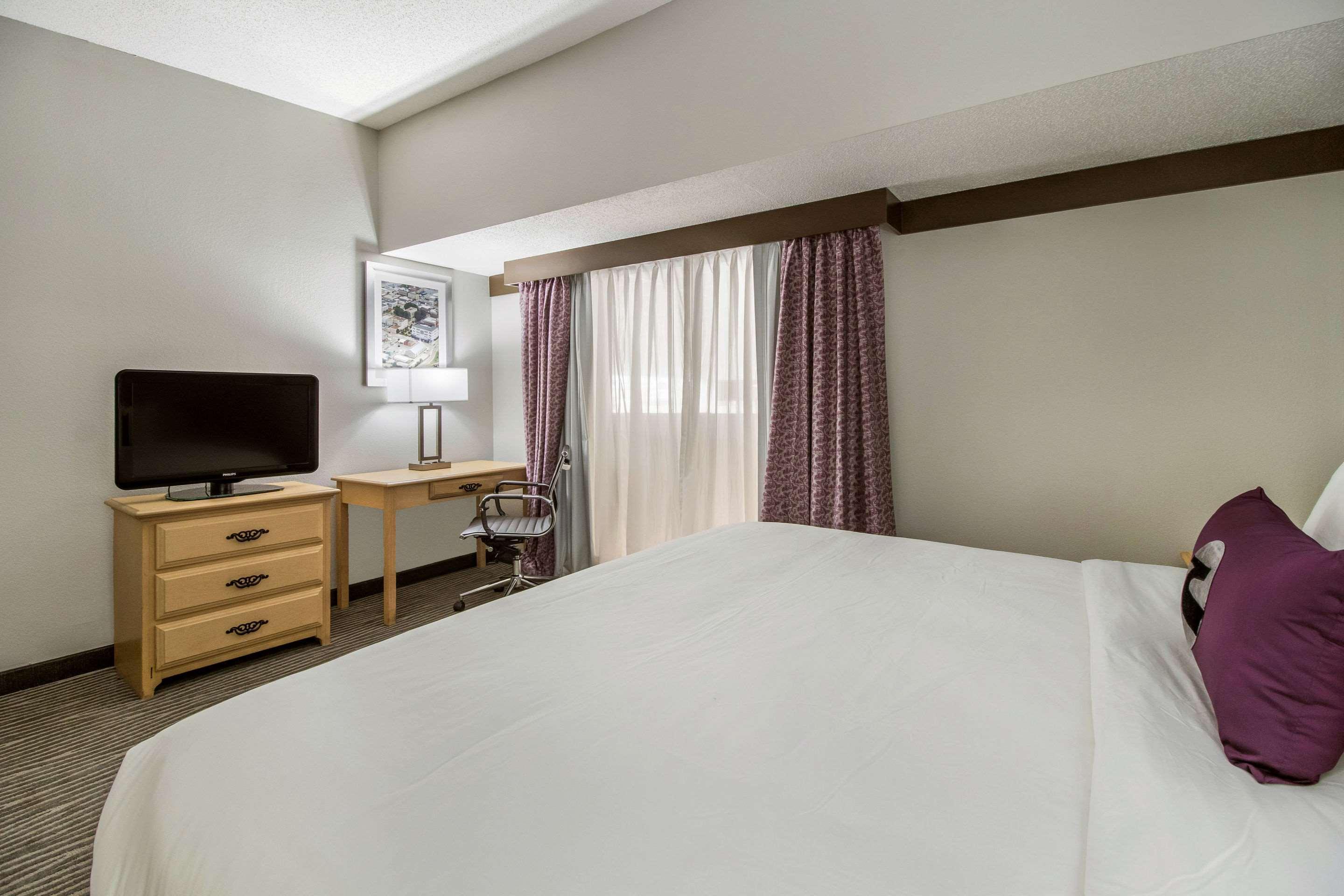 แคลเรียน โฮเต็ล คอนเวนชั่น เซ็นเตอร์ แจ็คสัน นอร์ทเวสต์ Hotel ภายนอก รูปภาพ