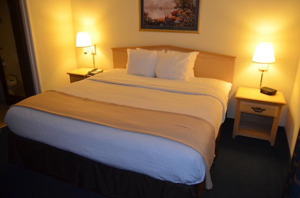 แคลเรียน โฮเต็ล คอนเวนชั่น เซ็นเตอร์ แจ็คสัน นอร์ทเวสต์ Hotel ภายนอก รูปภาพ